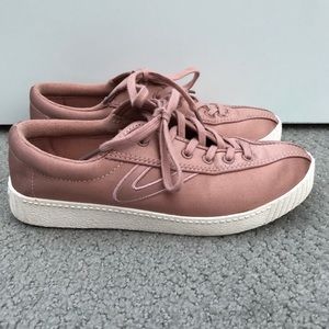 Baby Pink Metallic Tretorn sneakers!